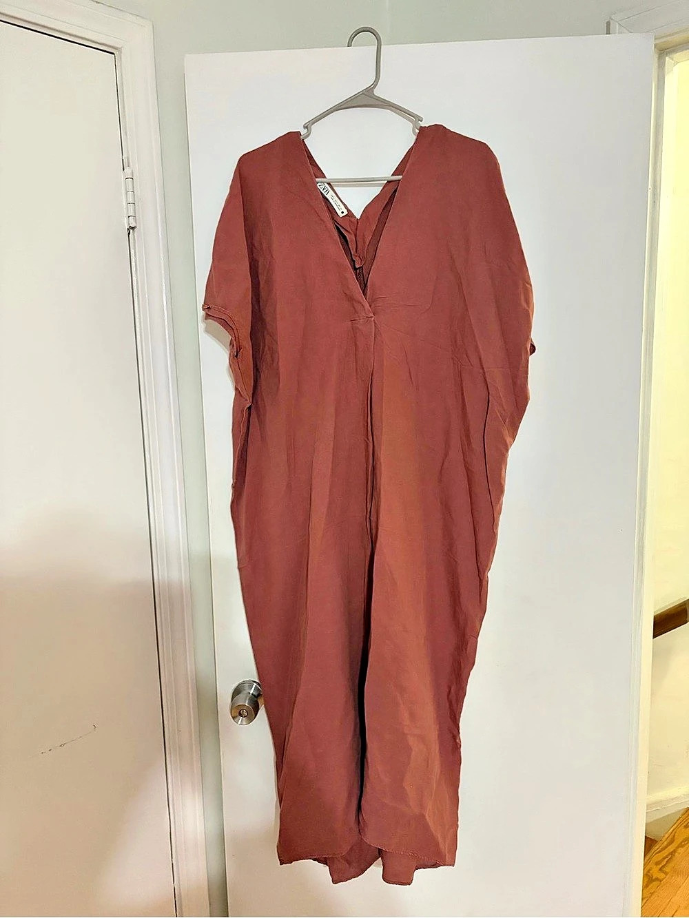 ZARA Maxi V-Neck Dress in Brown Size Medium